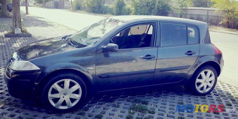 2005' Renault Megane photo #2