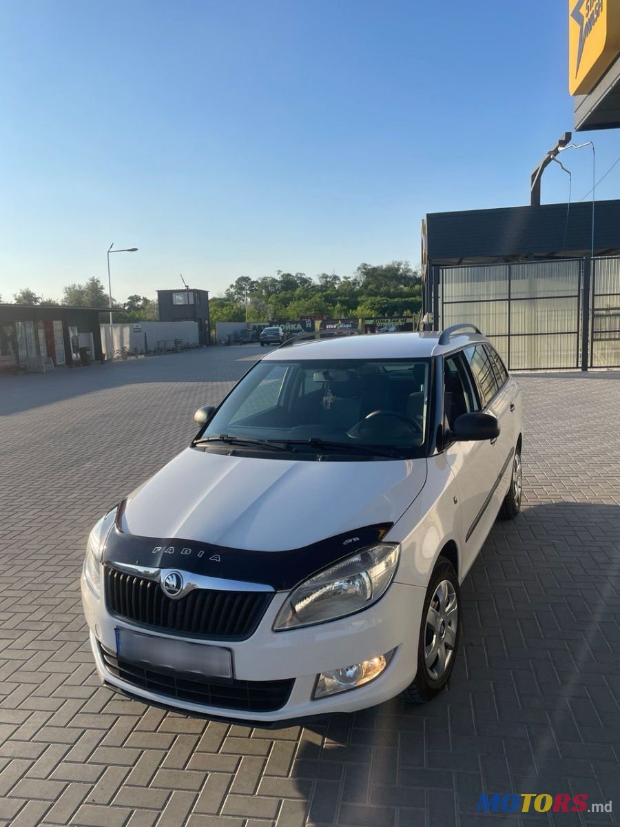 2014' Skoda Fabia photo #6