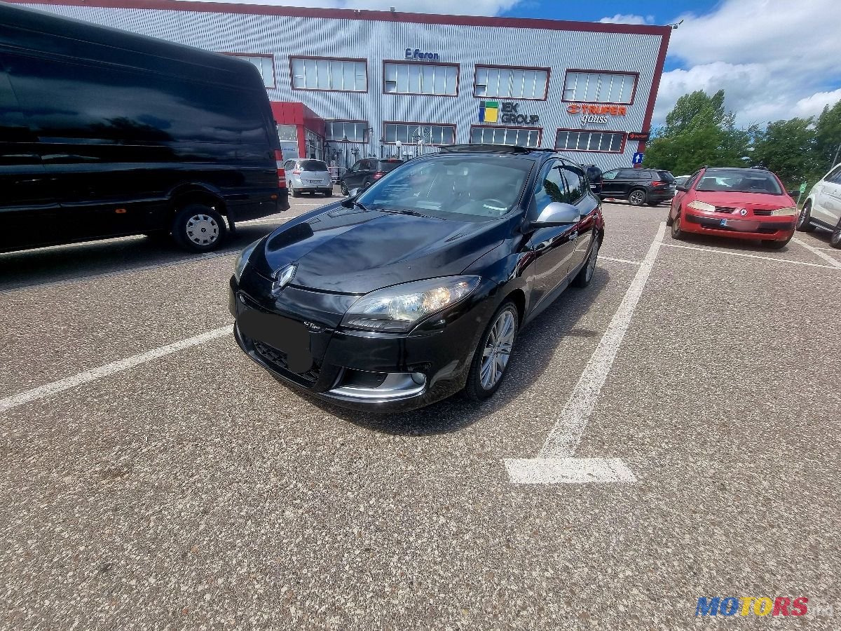 2011' Renault Megane photo #1