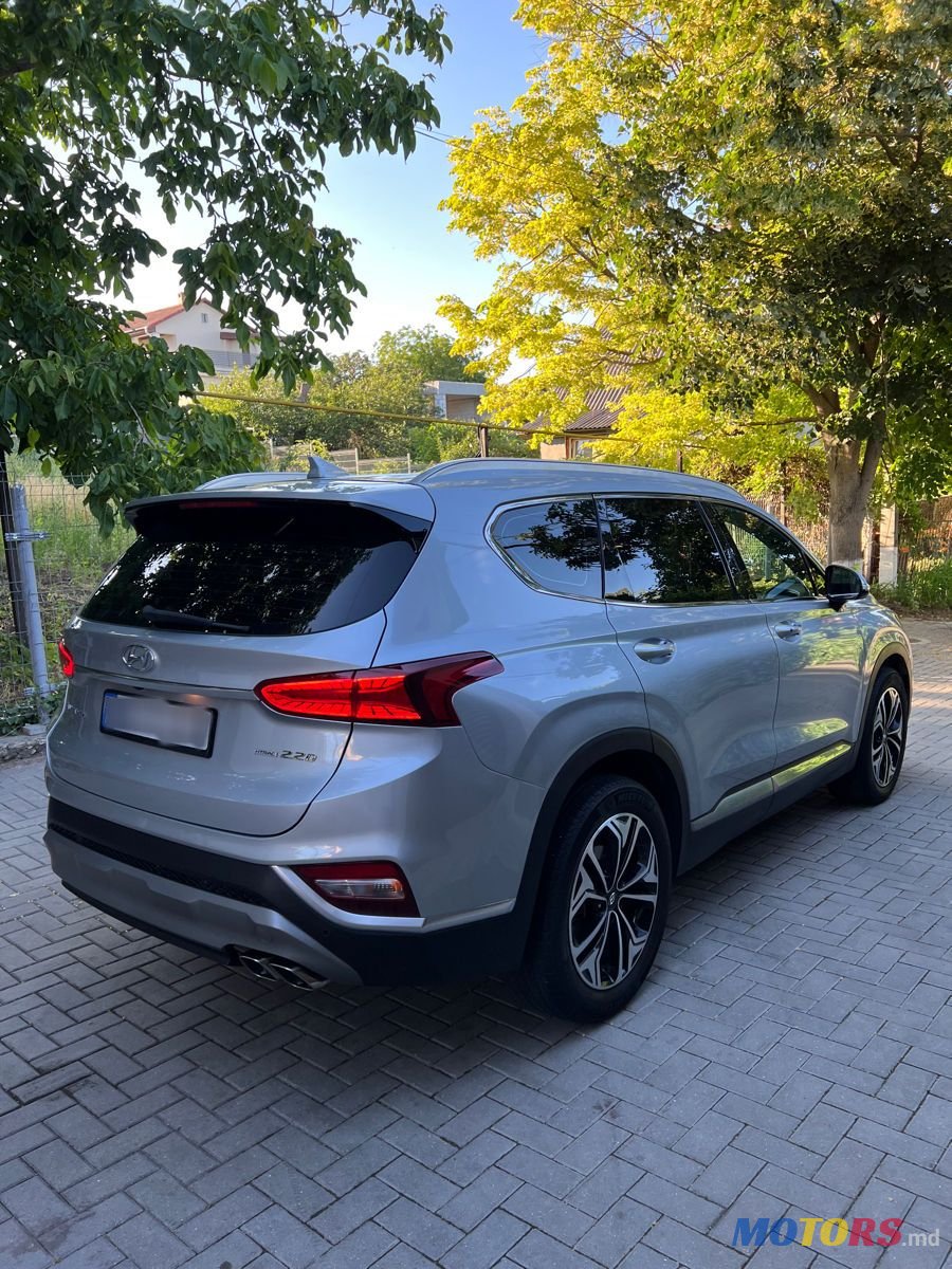2018' Hyundai Santa Fe photo #4