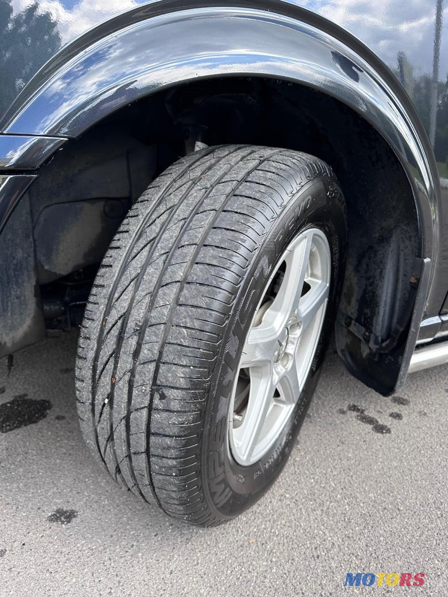 2006' Mercedes-Benz Viano photo #3