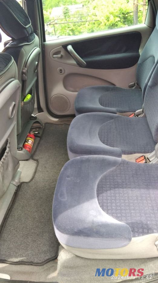 2005' Citroen Xsara Picasso photo #4