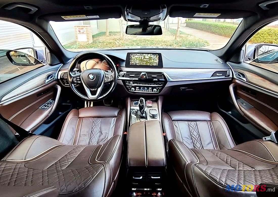 2018' BMW 5 Series photo #6