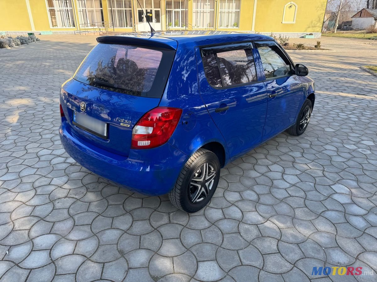 2008' Skoda Fabia photo #6