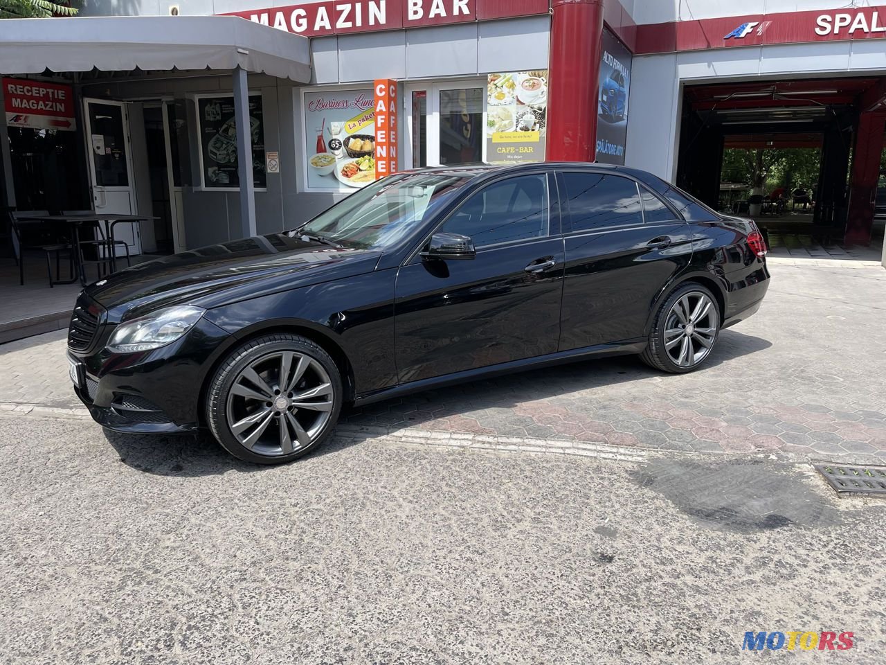 2015' Mercedes-Benz E Класс photo #1