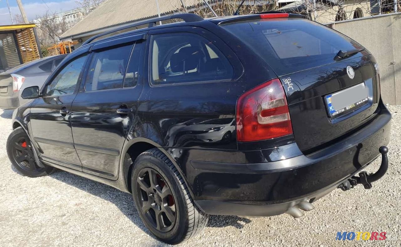 2005' Skoda Octavia photo #3