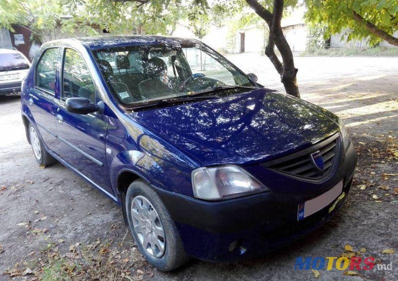 2007' Dacia Logan photo #2