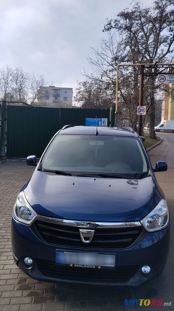 2016' Dacia Lodgy photo #2