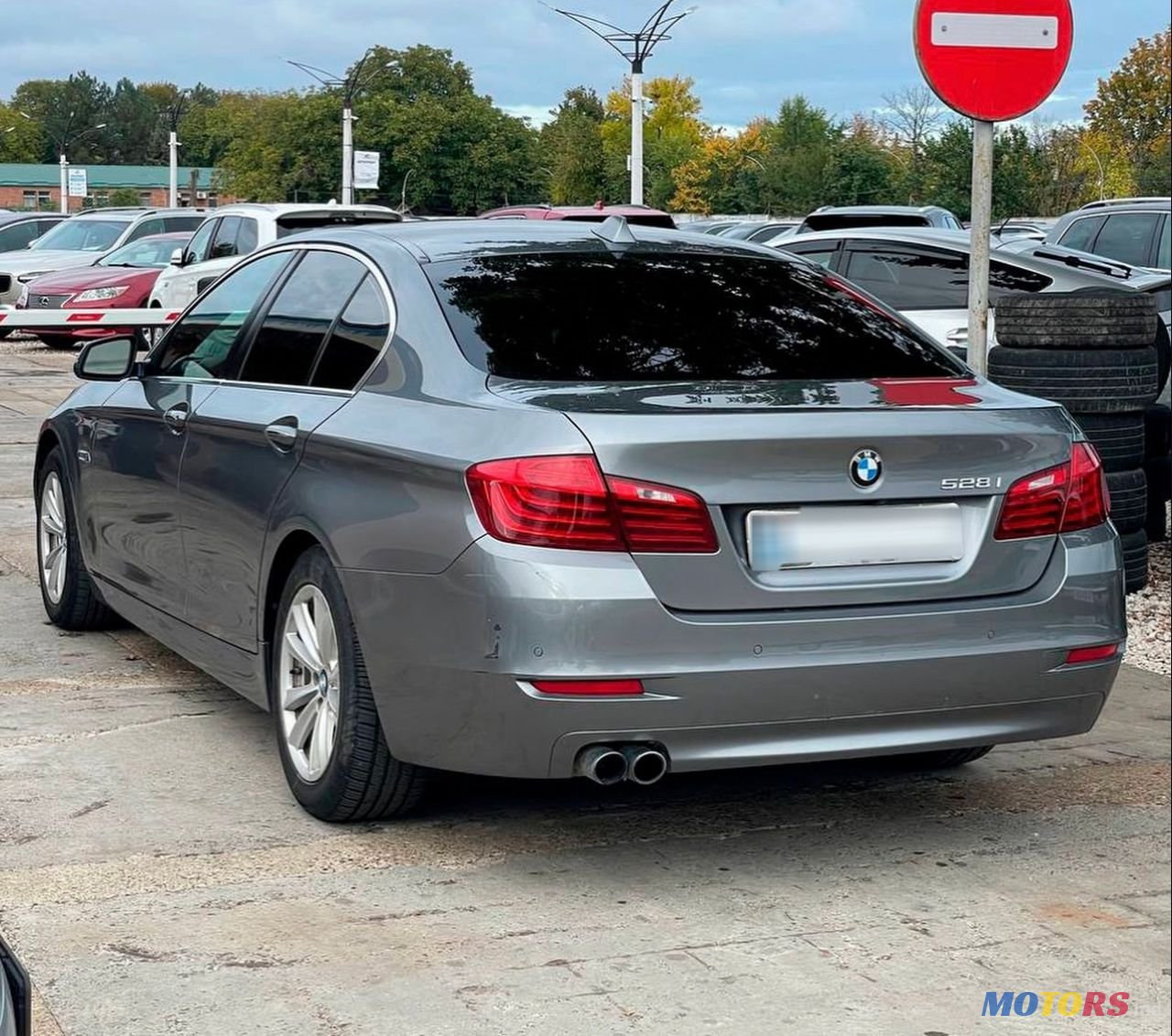 2015' BMW 5 Series photo #3