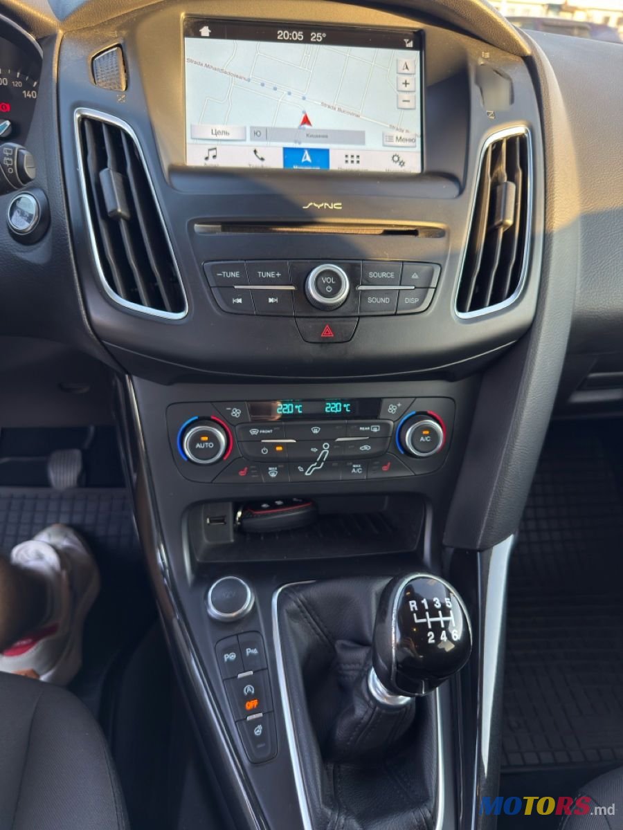 2016' Ford Focus photo #4