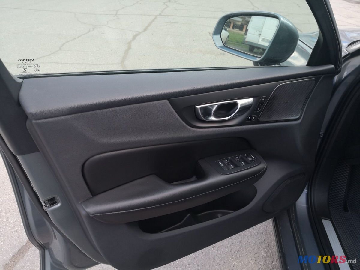 2020' Volvo S60 photo #4