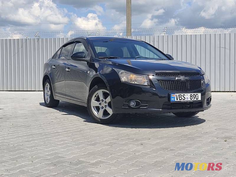 2010' Chevrolet Cruze photo #3