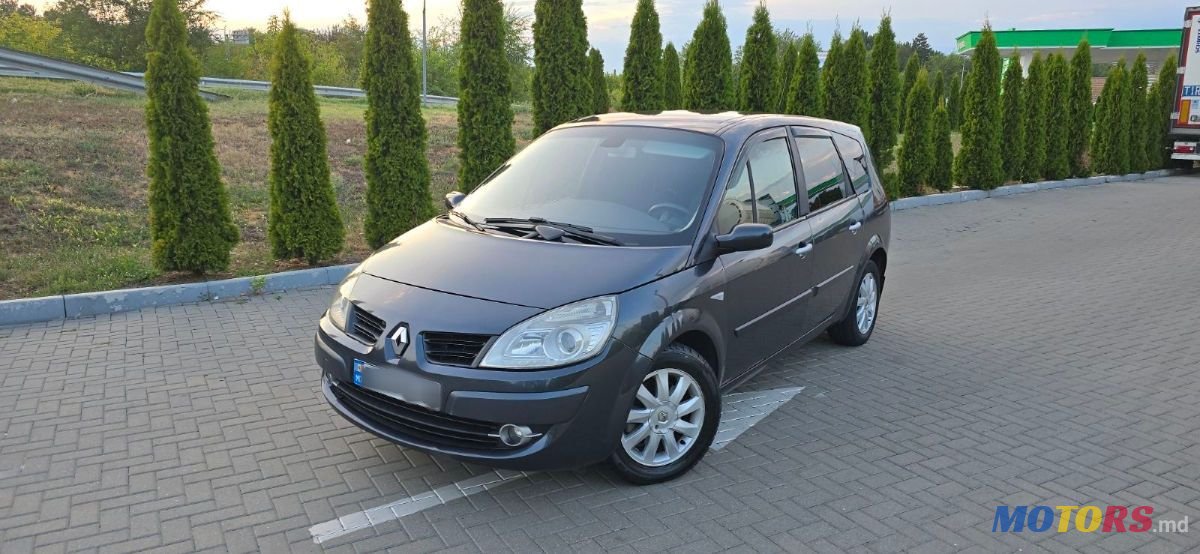 2009' Renault Grand Scenic photo #1