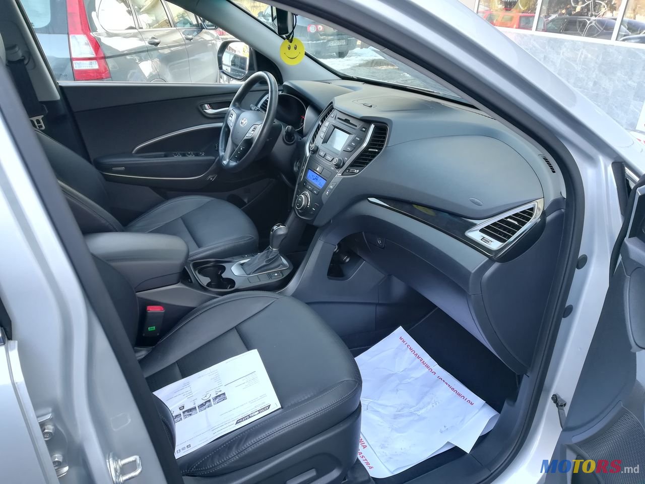 2013' Hyundai Grand Santa Fe photo #3