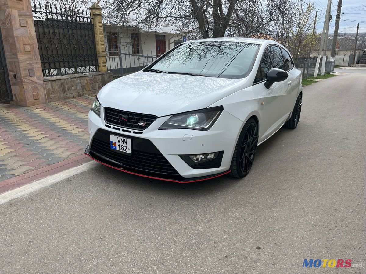 2013' SEAT Ibiza photo #2