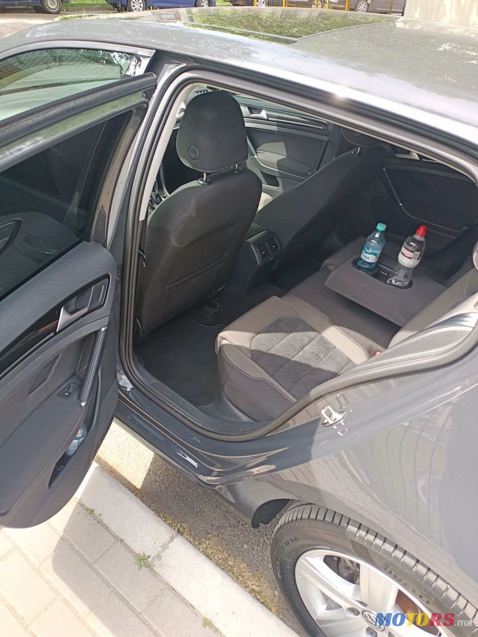 2014' Volkswagen Golf photo #4