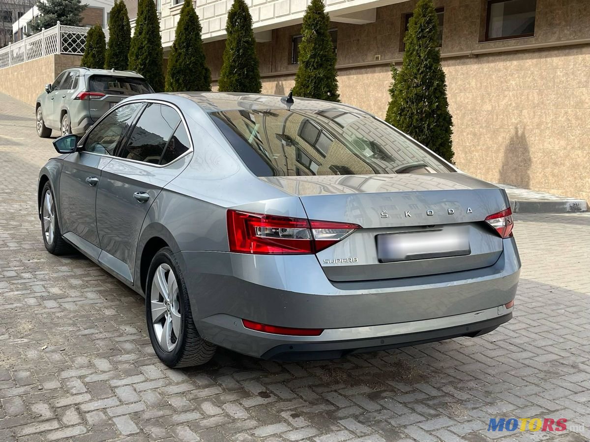 2020' Skoda Superb photo #2
