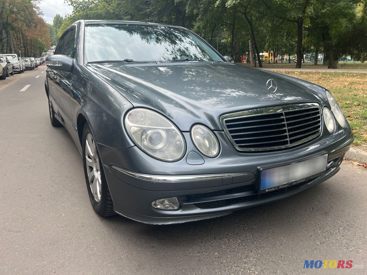2004' Mercedes-Benz E-Class photo #1