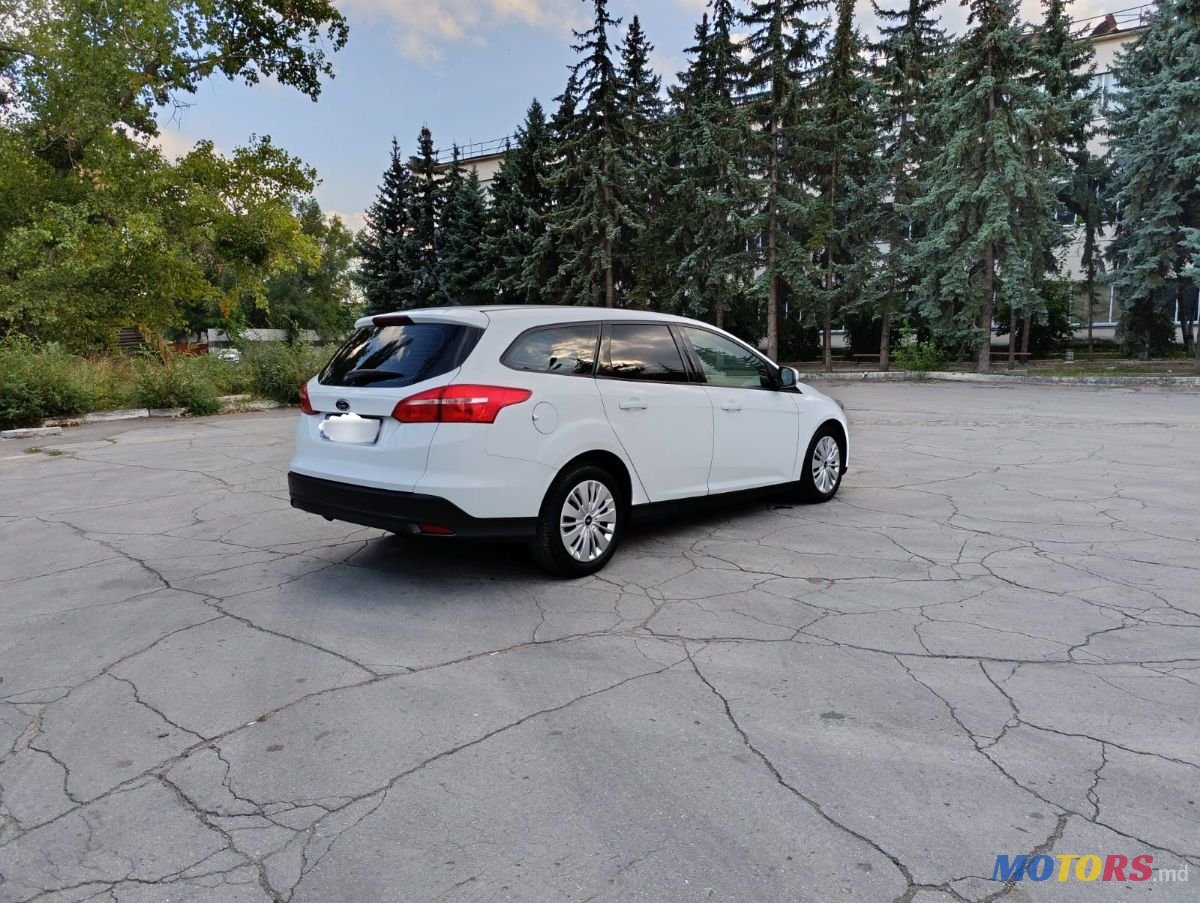 2015' Ford Focus photo #4