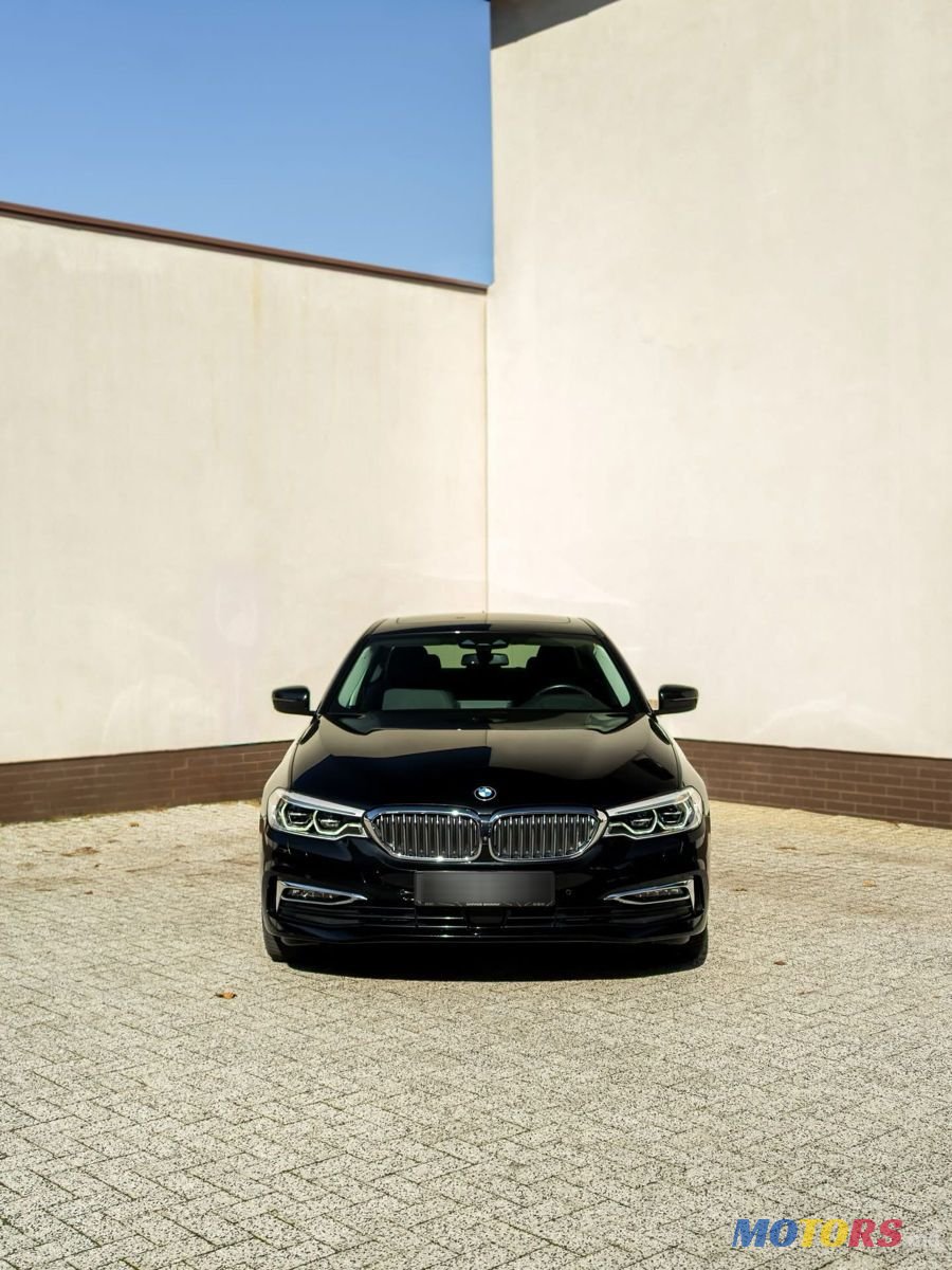 2020' BMW 5 Series photo #2