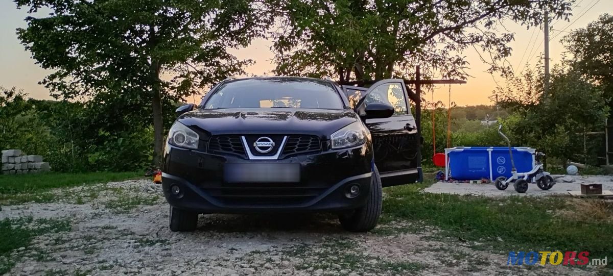 2011' Nissan Qashqai+2 photo #2