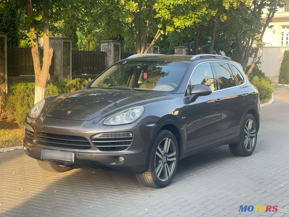 2013' Porsche Cayenne photo #1