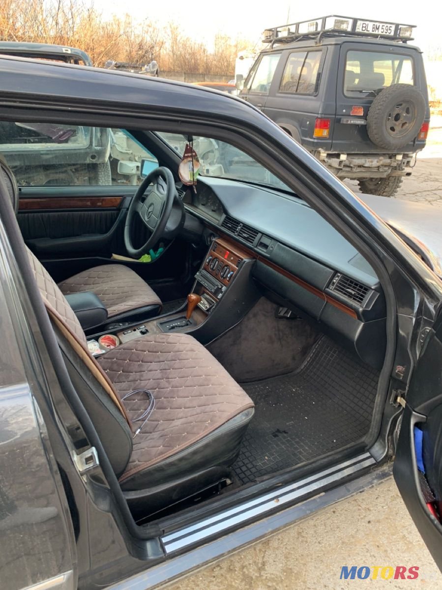 1994' Mercedes-Benz W124 photo #4