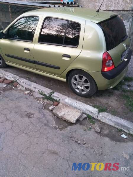 2004' Renault Clio photo #1