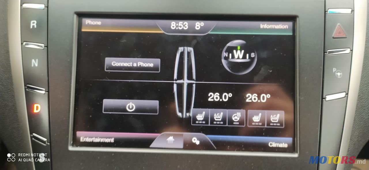 2013' Lincoln MKZ photo #2