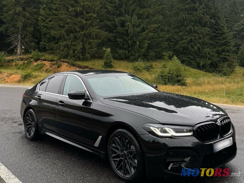 2020' BMW 5 Series photo #2