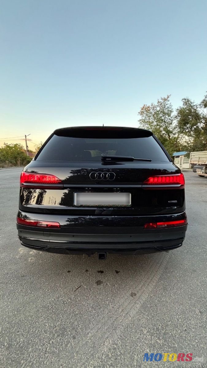 2020' Audi Q7 photo #3