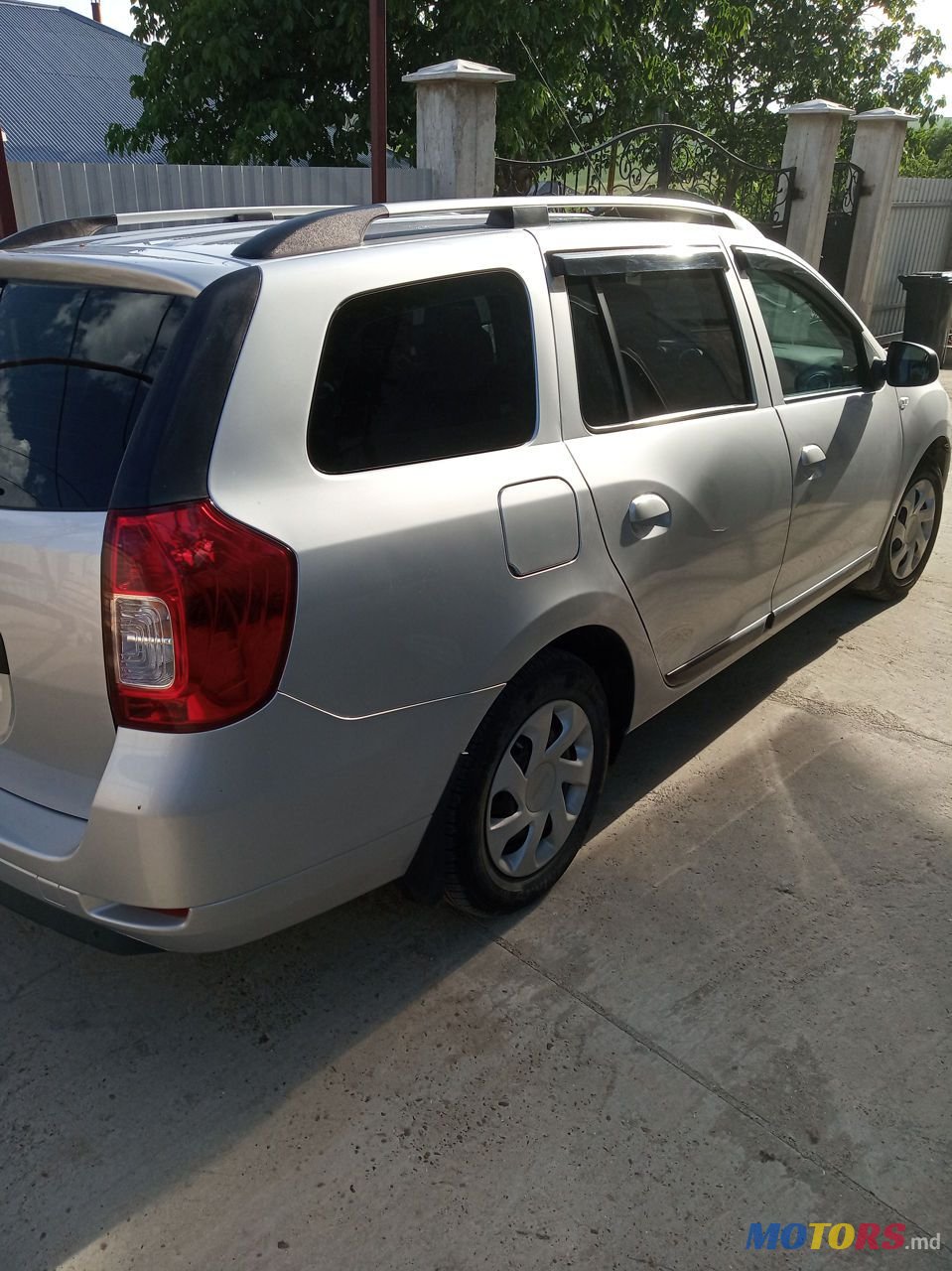 2013' Dacia Logan Mcv photo #3