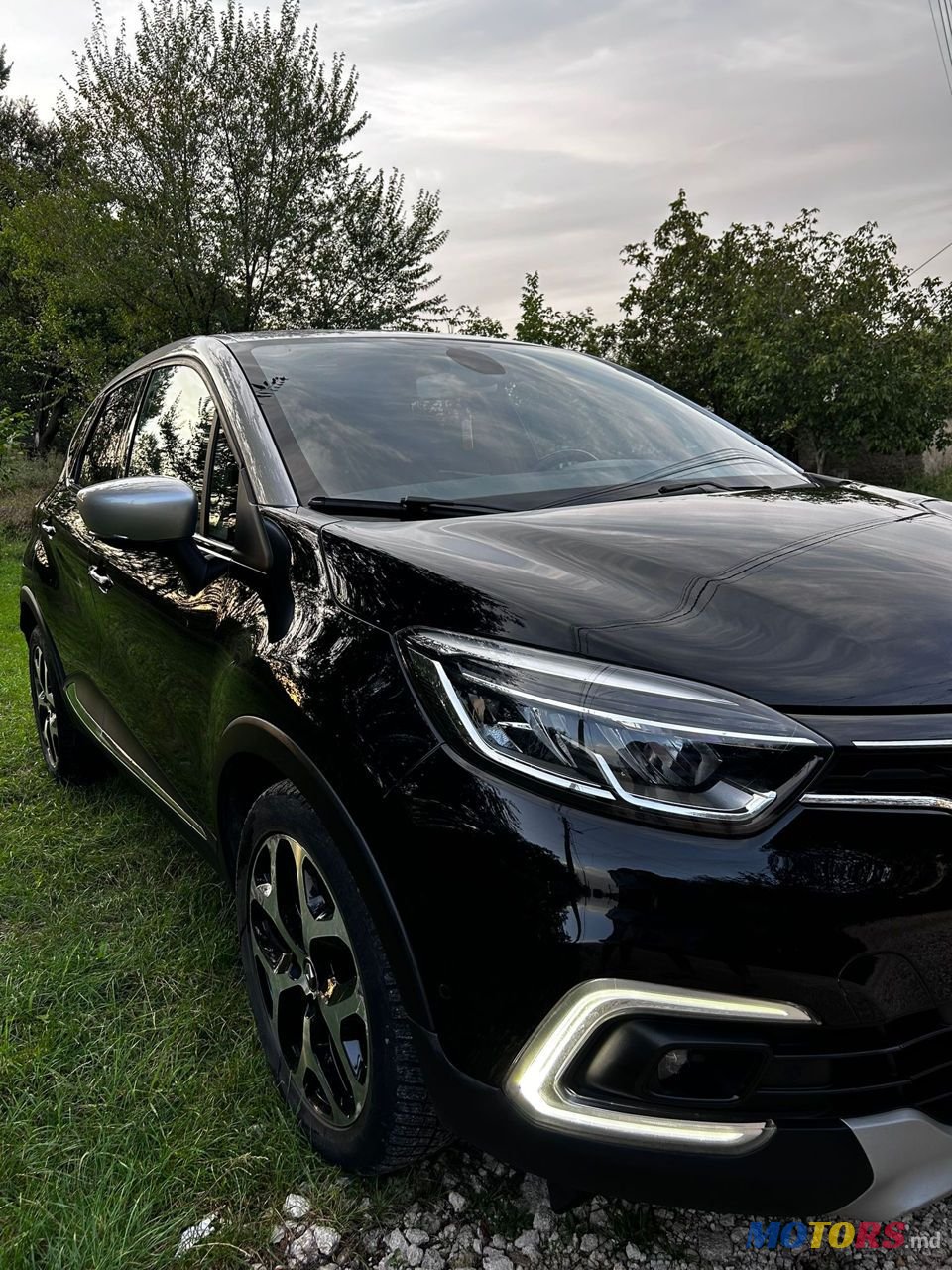 2019' Renault Captur photo #2
