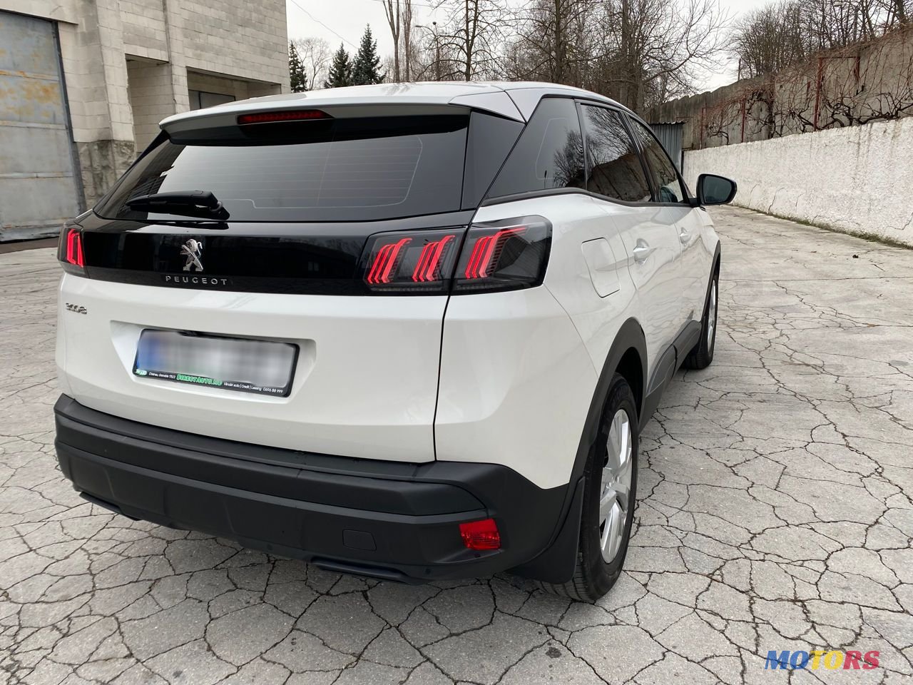 2020' Peugeot 3008 photo #3