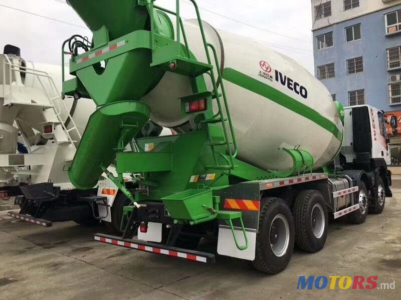2018' Iveco Mixer photo #2