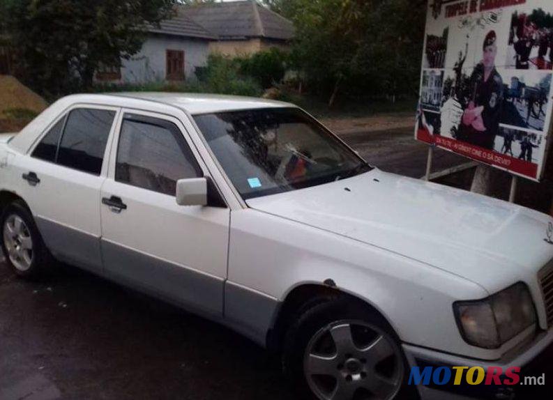 1991' Mercedes-Benz 124 photo #1