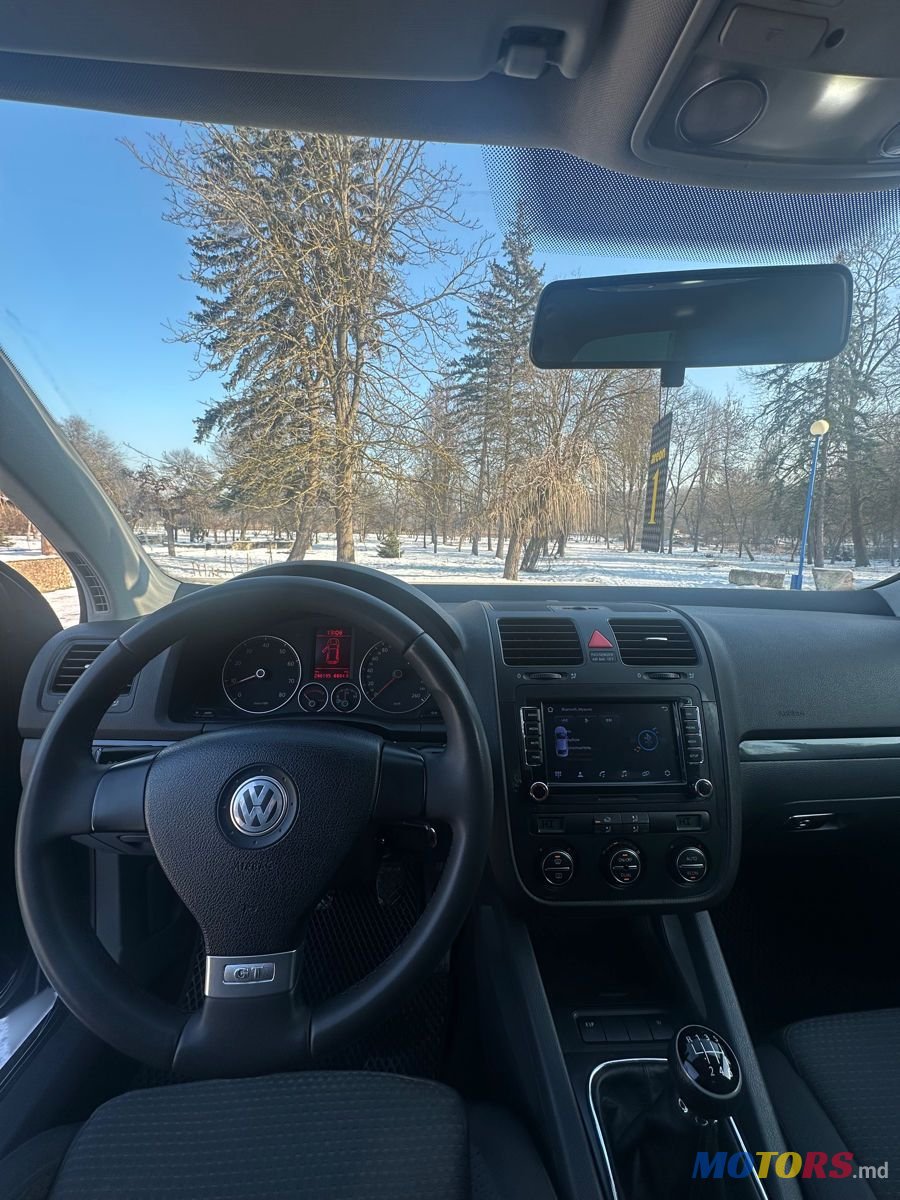 2006' Volkswagen Golf photo #4