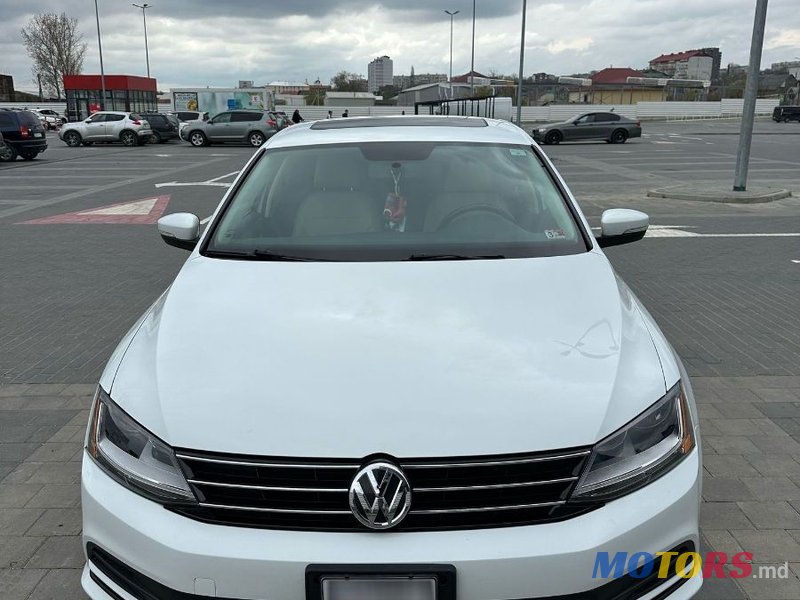 2016' Volkswagen Jetta photo #2