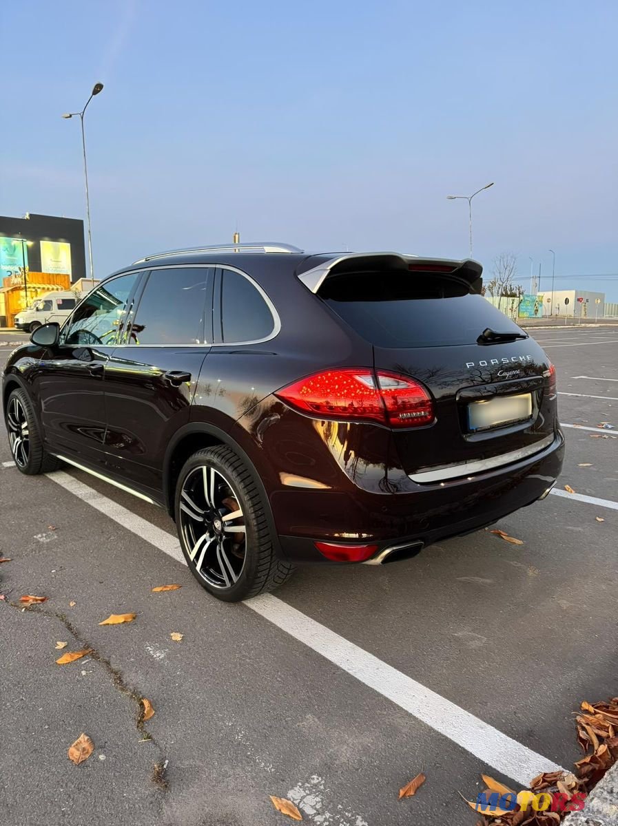 2014' Porsche Cayenne photo #3
