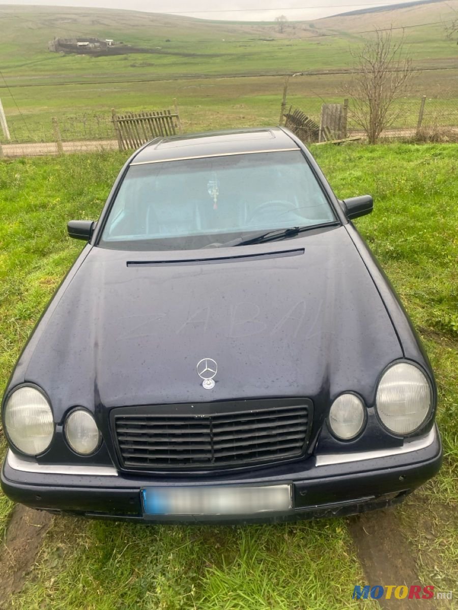 1996' Mercedes-Benz E-Class photo #2
