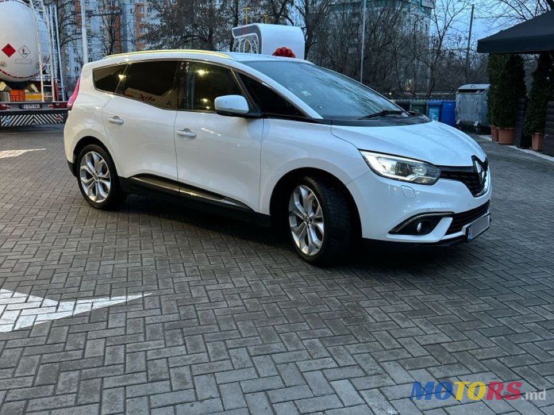 2017' Renault Grand Scenic photo #1