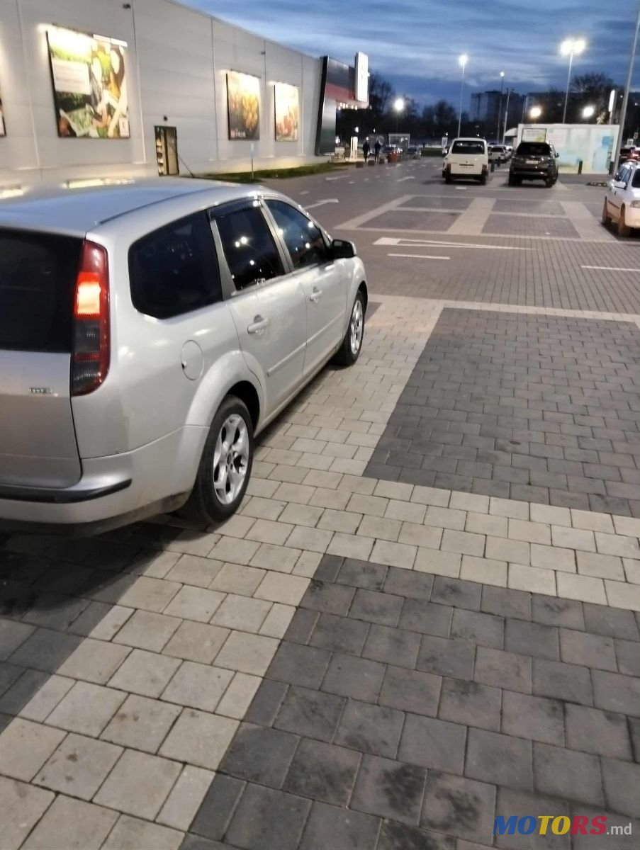 2007' Ford Focus photo #4