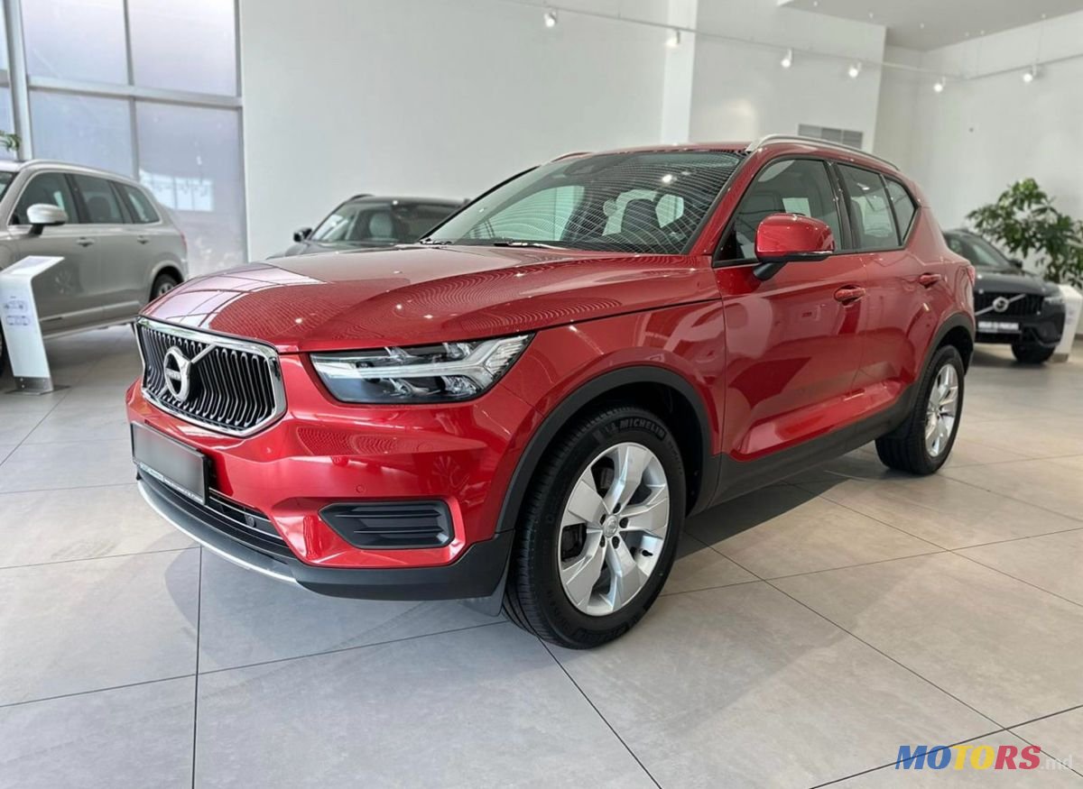 2019' Volvo XC40 photo #2