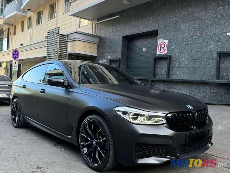 2018' BMW 5 Series photo #2