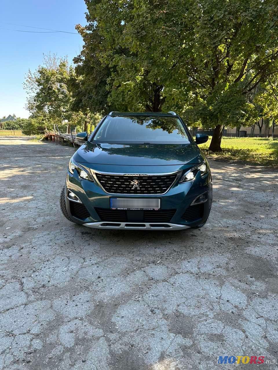 2019' Peugeot 5008 photo #2