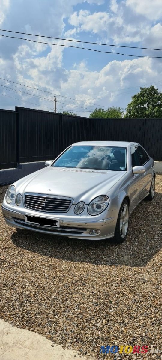 2002' Mercedes-Benz E Класс photo #1