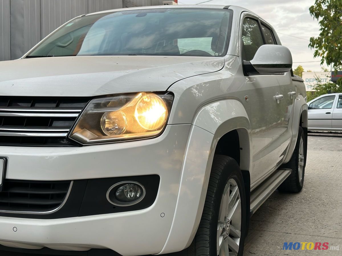 2014' Volkswagen Amarok photo #2