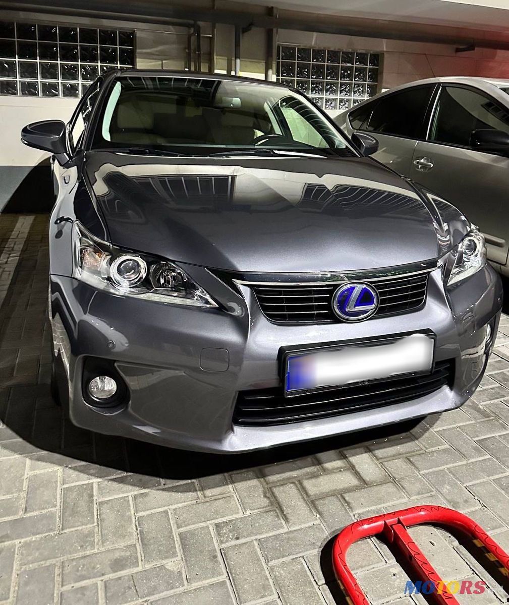 2011' Lexus Ct Series photo #1