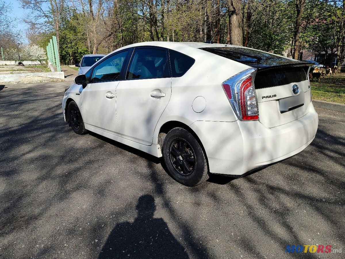 2012' Toyota Prius photo #2