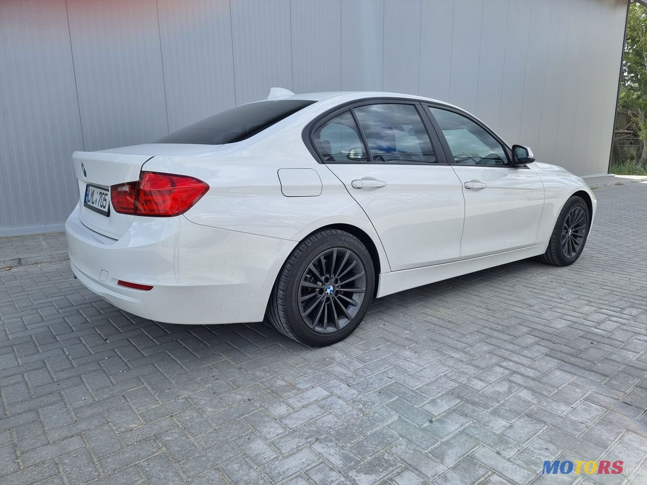 2013' BMW 3 Series photo #6